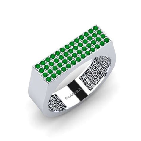 Buy Emerald Men's Rings Personalised for You | GLAMIRA.in