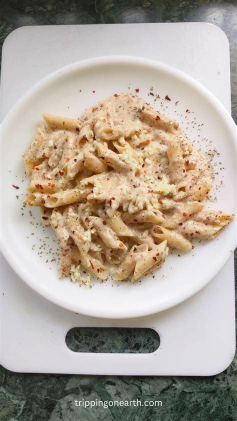Penne Pasta with Alfredo Sauce ( Extremely Creamy! ) - Tripping on Earth