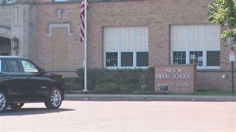 Residents share concerns about Van Buren shelter in Columbus | 10tv.com