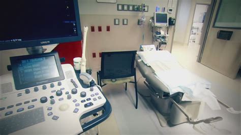 Iowa Clinic expands OB-GYN services amid maternal care shortage | wqad.com