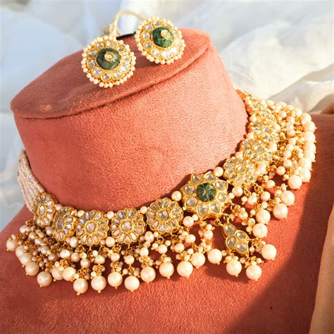 Rashi Necklace And Rutuja Tops Polki Set – Tyaani Jewellery Private Limited