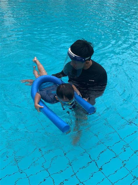 Swimming Lessons 的图像结果
