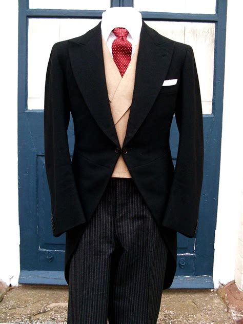 Traditional Morning Dress | Estilo de cavalheiro, Moda social masculina ...