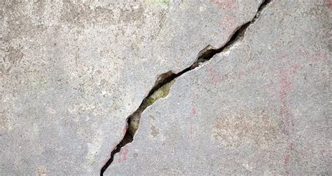 Wall Cracks Service in Hyderabad,Call:9010003288 for MS Waterproofing
