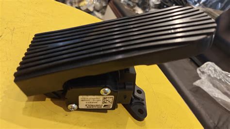 Commercial & Passenger Vehicle Accelerator Pedals - Tata, Bosch, Willi ...
