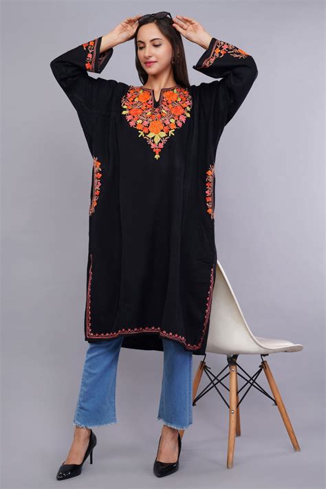Buy Black Poshkaar Design Pheran with Kashmiri Aari Embroidery | Online ...