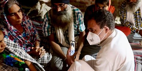 Rahul, Priyanka Gandhi, Congress Leaders Meet Victims' Families in ...
