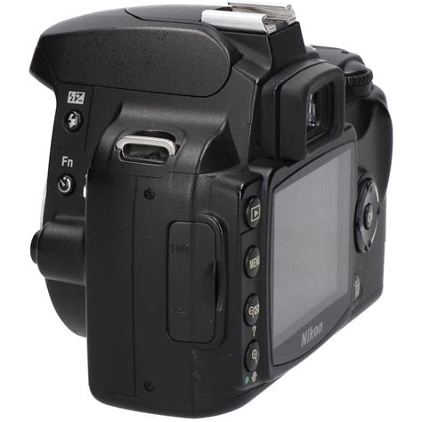 コメ兵｜NIKON D40｜NIKON｜カメラ｜デジタル一眼｜【公式】日本最大級のリユースデパートKOMEHYO