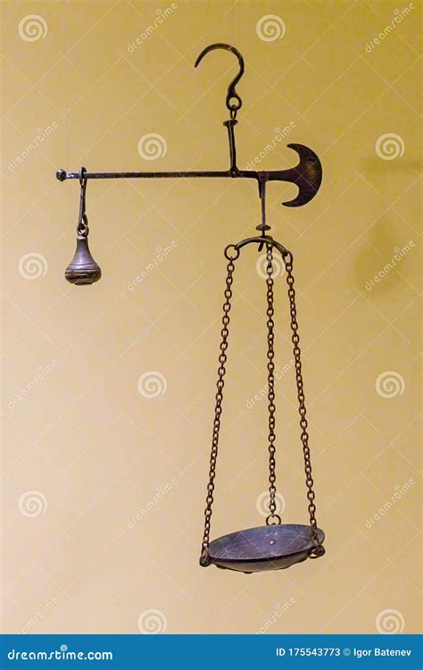 Antique European Hanging Balance Scale Home & Living Home Décor Wall Décor etna.com.pe