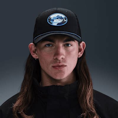 Nike Rise Structured Outdoor Trucker Cap. Nike IN