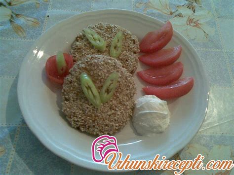 PLJESKAVICE SA SUSAMOM | Vrhunski Recepti