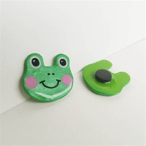 polymer clay resin kawaii green animal magnets Shiny Frog Magnet ...