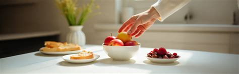 The Simple Habit That Can Reduce Sugar Cravings – NAKPRO NUTRITION