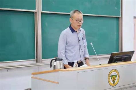 朱苏力做客新人文讲座 讲述传统中国如何“齐家治国”-清华大学