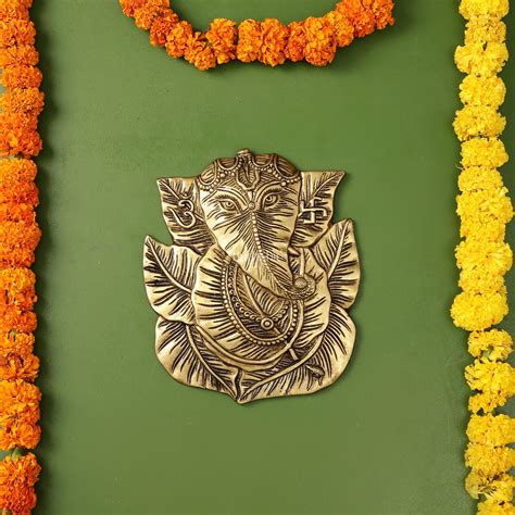 Buy Brass Ganapathi on Peepal Leaf Wall Hanging - 8.5 inches - Budhshiv.com