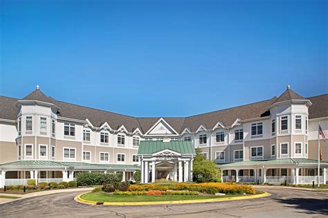 Meadowbrook Manor - Naperville | Nursing Home in Naperville, IL