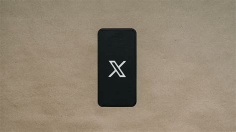 X (Twitter) down worldwide: Users face feed, login and app issues amid ...