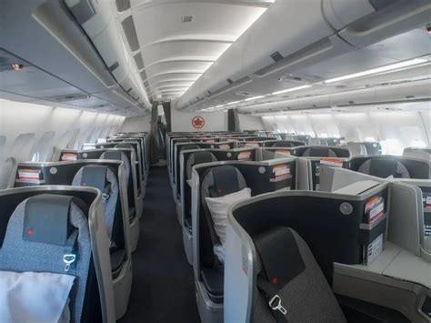 Air Canada Rouge Business Class 的图像结果