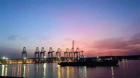 World's largest ship coming to Vizhinjam; length more than 400 meters ...