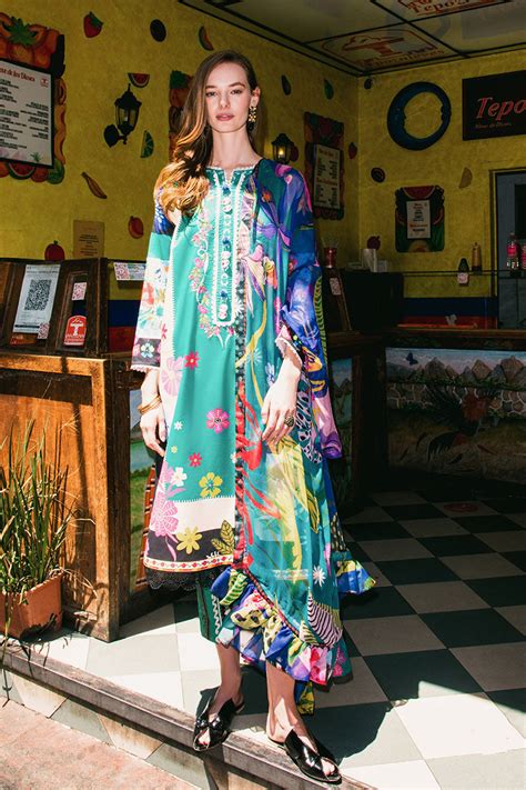 Water Dancers – Nour