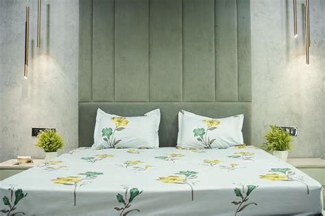 Urban Space 100% Cotton Bedsheet for Double Bed, Serene 200 TC Bedsheet ...