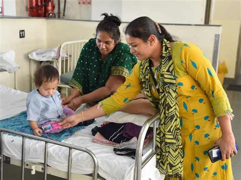 Pediatric patients at GCS Hospital draw beautiful pictures and show ...