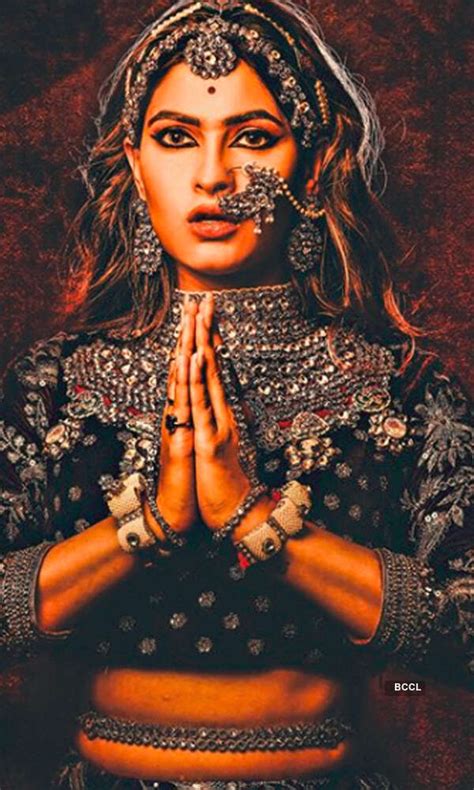 Karishma Sharma beats the heat in style Pics | Karishma Sharma beats ...