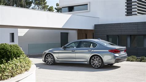 壁紙、1920x1080、BMW、540i M Sport 2017 5-series G30、銀色、自動車、ダウンロード、写真