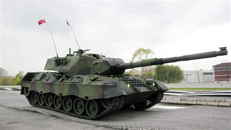 Swiss Cabinet Blocks Sale of 60s-Vintage Leopard 1 Tanks for Ukraine