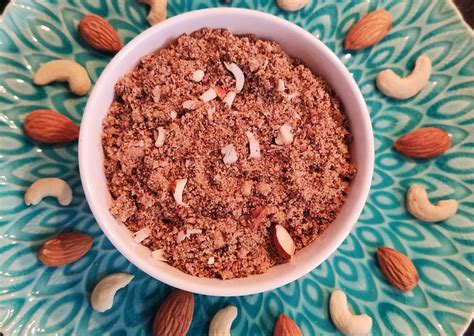 Alsi ki Panjiri / Flaxseeds Panjiri: A Nutritious and Delicious Indian ...