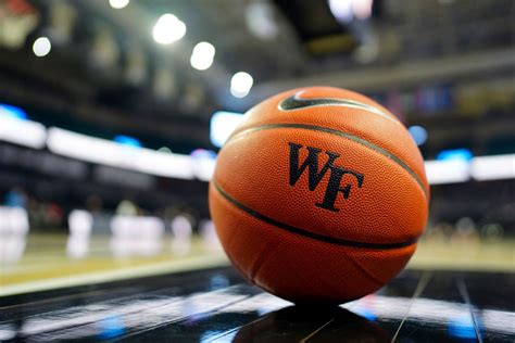Former college basketball coach, legendary analyst Mark Freidinger dies ...