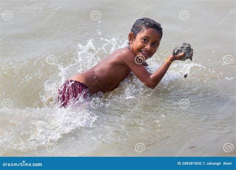 Primitive Tribes Bathing 的图像结果