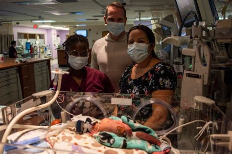 Divine intervention: NICU nurse helps fellow pregnant nurse after ...