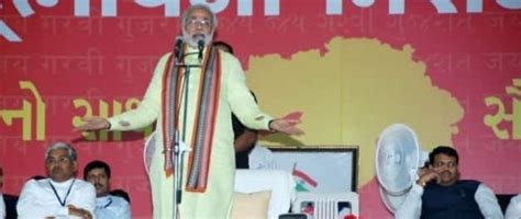Gujarat Chief Minister observes daylong fast at Surat