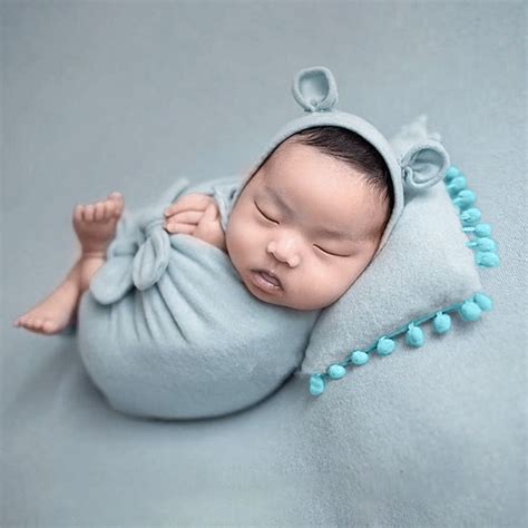 Babymoon (Set Of 4) Butterfly Ready Wrap, Jersey wrap, Pillow & Cap Ba ...