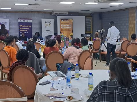 Mama FM - The Voice To Listen To