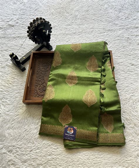 Pure Chiniya Silk Saree Green Color Paired with a Zari Border ...