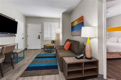 Holiday Inn Resort Orlando Suites - Waterpark in Orlando (FL) - Room ...