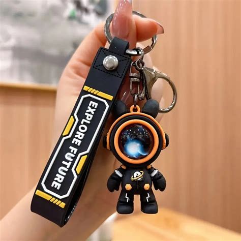 SPACE KEYCHAIN – VJMAKEUP