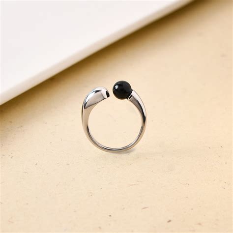 Ring Online - Premium Black Stone Silver Ring | Nestasia