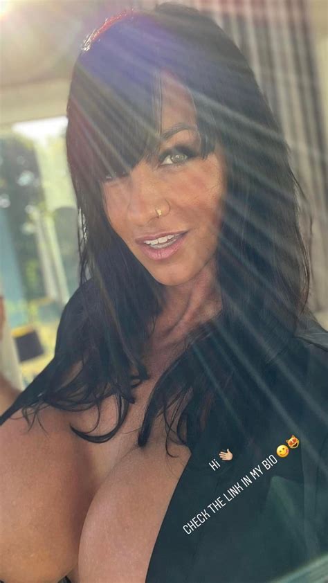 Cindy Landolt (5’10) Goddess. : r/BeautifulWomenFitness