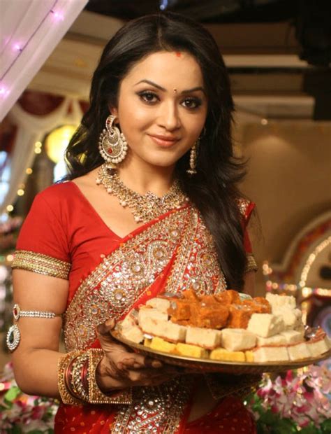 Ragini Nandwani Wiki, Movies,affairs, Biodata, Contact-info, Family ...