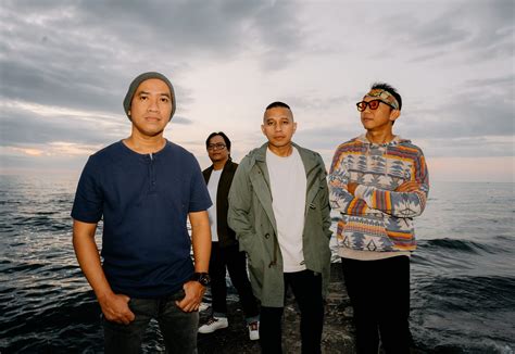 The Rain Ungkap Makna Lagu Patah Terbelah