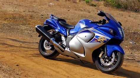 Suzuki GSX-R1300 Hayabusa 2015 STD Bike Photos - Overdrive