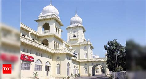 Undergraduate Admissions: Counselling begins: Day One tests nerves of ...