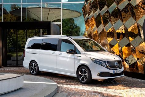 Mercedes-Benz EQV 300: главные факты о минивэне линейки EQ - Mercedes-Benz