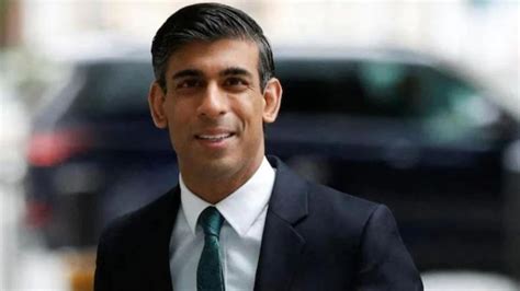 लंदन: पीएम ऋषि सुनक के निवास डाउनिंग स्ट्रीट के गेट से टकराई कार, एक ...