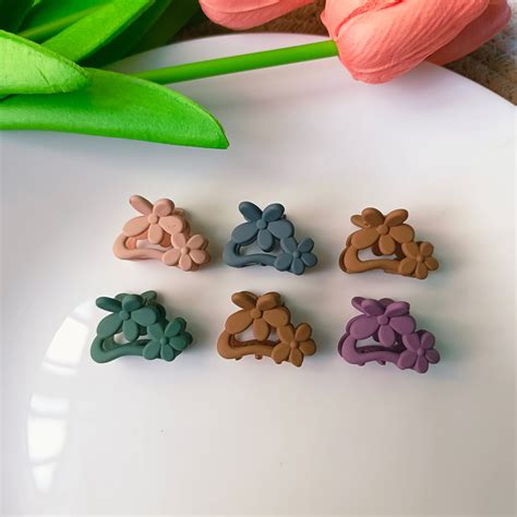 Mini Claws – Nylaa Crafts