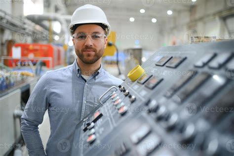 Factory Engineer 的图像结果