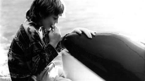 Flashback Films: Free Willy At 32 - Why The Story Of A Boy And A Whale ...
